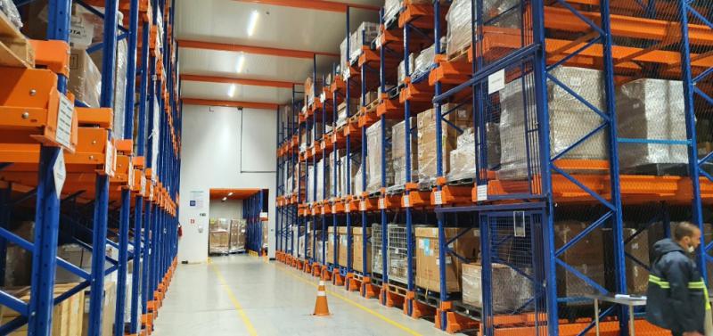 Estrutura automatizada Tipo Shuttle
